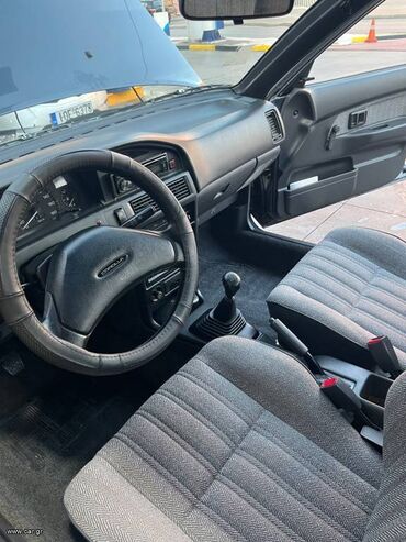 Toyota: Toyota Corolla: 1.3 l. | 1992 έ. Λιμουζίνα — 5