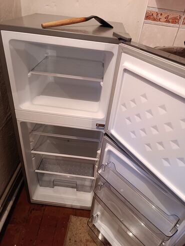 холодильники двухкамерный: Холодильник Avest, Б/у, Двухкамерный