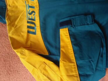 мужские спортивные куртки: Куртка M (EU 38), цвет - Зеленый