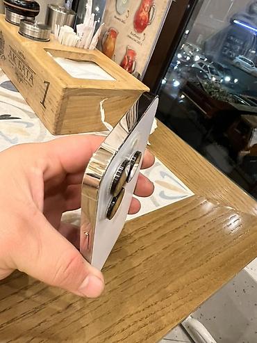 Мобильные телефоны: IPhone 14 Pro (белый/серебристый) - Экран 6.1", OLED Super Retina — 4