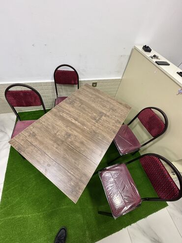 Masa və oturacaq dəstləri: Mətbəx üçün, Yeni, Açılmayan, Kvadrat masa, 4 stul — 2