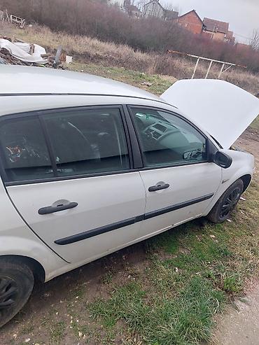 Renault Mégane II, bele boje, hečbek sa 5 vrata. Pogonsko rešenje sa at lalafo.rs — 9 Renault Mégane II, bele boje, hečbek sa 5 vrata. Pogonsko rešenje sa — 9
