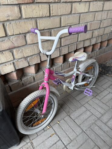 детские игровые автоматы бу: Детский велосипед, 2-колесный, 4 - 6 лет, Для девочки, Б/у