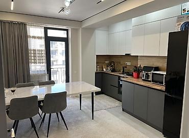 продаю люкс квартиры тц аларча: 3 комнаты, 69 м², Элитка, 6 этаж, Евроремонт — 1
