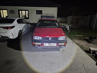 w211 2 7: Volkswagen Golf: 1993 г., 1.6 л, Механика, Бензин, Хэтчбэк — 2