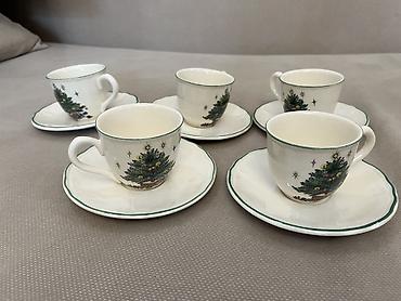 Наборы посуды: Набор столовой посуды и хрустальных салатников/розеток Фарфор: - — 11