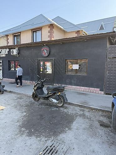 Мотозапчасти и аксессуары: Срочно сдается в аренду можно под аптеку под авто запчасти и так далее — 1