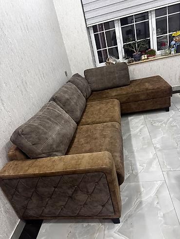 Divanlar: Künc divan, İşlənmiş, Açılan, Bazalı, Dəri, Çatdırılma yoxdur — 2