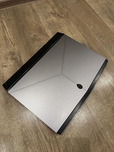 macbook core i7: Dell Alienware 17 R4, 17.3" FHD, GTX 1070, i7-7700HQ, SSD+HDD, 8Gb Ram — 9
