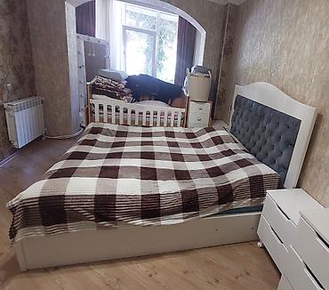 guzgu tek: 2 nəfərlik Çarpayı (sadə rahat Matras daxil ) 4 qapılı Geniş — 6