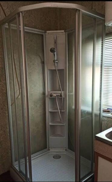 присоски для стекла: Душевая кабина Полукруглая, Угловой тип установки