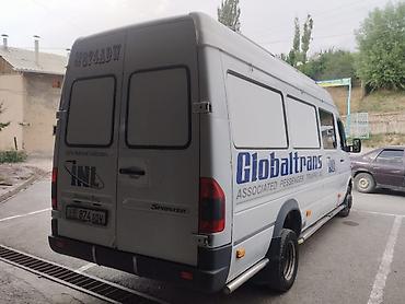 короткий спринтер: Mercedes-Benz Спринтер: 2002 г., 2.2 л, Механика, Дизель, Фургон — 5