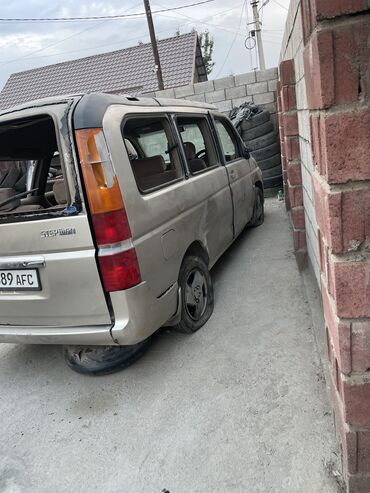 очень нужны: Honda Stepwgn: 2002 г., 2 л, Автомат, Газ, Минивэн