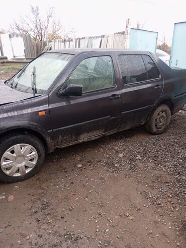 volkswagen passat машына: Volkswagen Vento: 1993 г., 1.8 л, Механика, Бензин, Седан