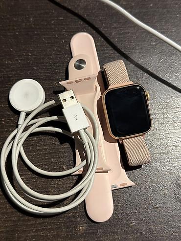 Акылдуу сааттар: Apple Watch Series 5, 40 мм, GPS. В комплекте зарядка, браслеты — 1