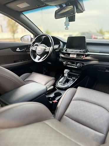 вариант кж: Kia K3: 2019 г., 1.6 л, Вариатор, Бензин, Седан — 8