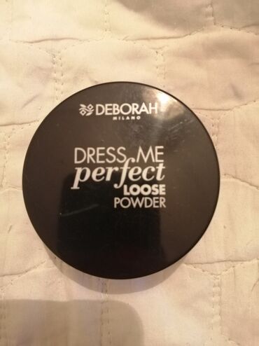 Kozmetika: Deborah završni puder u prahu nije koriscen. Nijansa 3