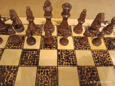 Şahmatlar: Əl işi taxta şahmat dəsti - Material: tamamilə ağacdan hazırlanmış — 9