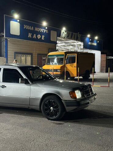 мерс 3: Mercedes-Benz W124: 1992 г., 3 л, Механика, Дизель, Седан