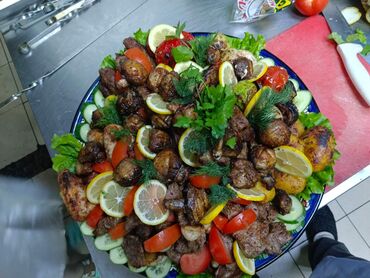 Выездные банкеты: Повар ишит работа унверсал мангалшык европейские нацоналный кухня стаж — 5