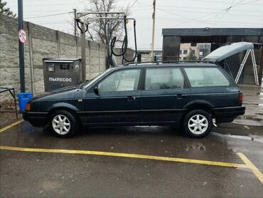 движок на пассат: Volkswagen Passat Variant: 1993 г., 1.8 л, Автоматтык, Бензин, Универсал