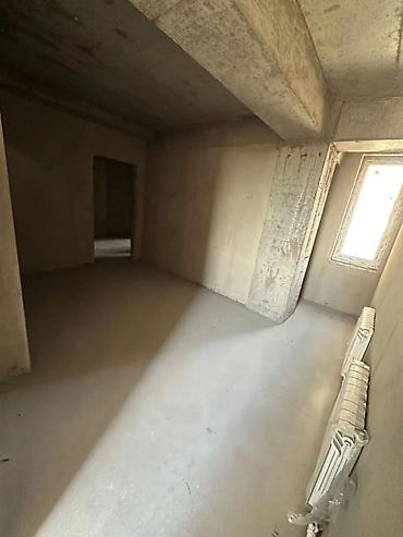 бульвар дзержинского: 2 комнаты, 70 м², Средний Джал Элитка, 2 этаж — 5