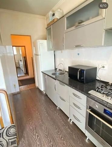 Продажа квартир: 3 комнаты, 81 м², Улан мкр 106 серия, 4 этаж — 4