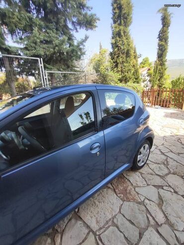 Toyota: Toyota Aygo: 1 l. | 2009 έ. Χάτσμπακ — 4