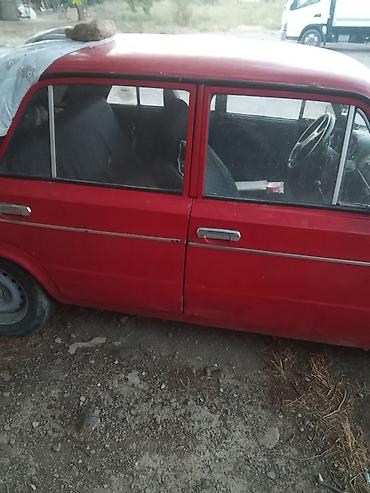 azerbaycan satılık araba: VAZ klassik sedan – qırmızı rəng Xüsusiyyətlər: salam maşın vurulub — 1