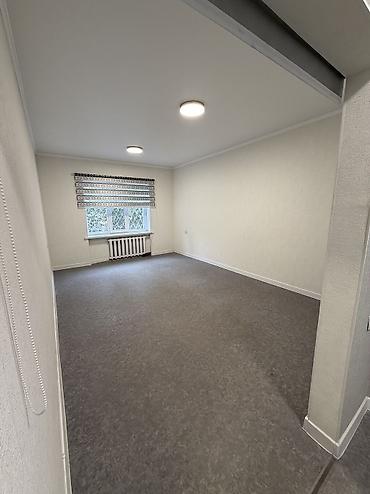 продаю квартиру 105 серия: 2 комнаты, 48 м², 7 мкр 105 серия, 1 этаж — 3