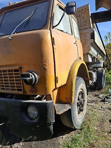 бетоносмеситель авто: Самосвал МАЗ (желтая кабина) с металлическим кузовом. Основные — 2
