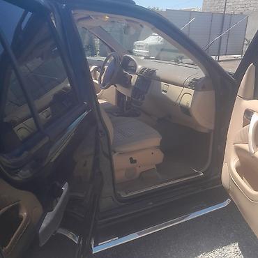 Mercedes-Benz: Mercedes-Benz M-Class (W163) SUV - Kuzov: qara rəng, şəhər və uzun — 5