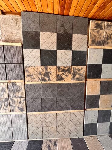 Ağlay: Müxtəlif formalarda tamet daslarin topdan ve perakende satış istehsal — 22