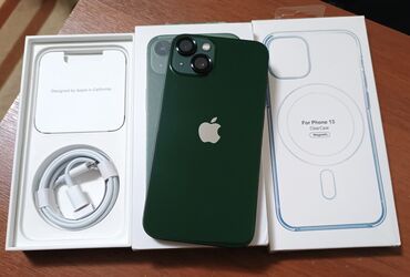 Apple iPhone: IPhone 13, Б/у, 256 ГБ, Зеленый, Защитное стекло, Чехол, Кабель, 85 %
