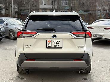 Toyota: Toyota RAV4: 2021 г., 2.5 л, Автомат, Гибрид, Внедорожник — 3