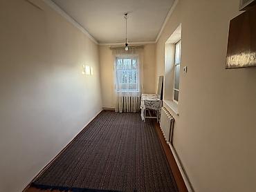Продажа коттеджей и домов: 🏡 **ПРОДАЁТСЯ ДОМ!** 📍 **Коммунаров** 🛏 3 комнаты 📐 Площадь дома — 10