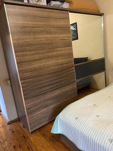 ortopedik dosek: Yataq otağı mebel dəsti Tərkibi: - İki sürgülü qapılı şkaf: bir qapı — 4