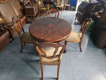 Setovi stolova i stolica: Sto u odlicnom stanju. Duzina 135 cm Sirina 100 cm Visina 77 cm — 11