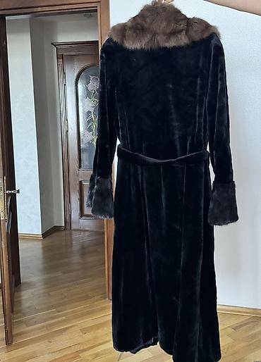 Kürklər: Qara norka və boyun hissəsi Samur(sobol)dan hazırlanib. Samur və — 2