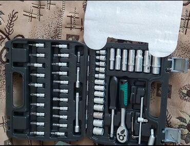 Наборы инструментов: ## Компактный набор инструментов: 53 решения в одном кейсе! Всё