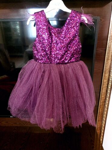 Donlar: Uşaq geyimləri dəsti – 4 fərqli məhsul: 1) Bənövşəyi ziyafət libası - — 1