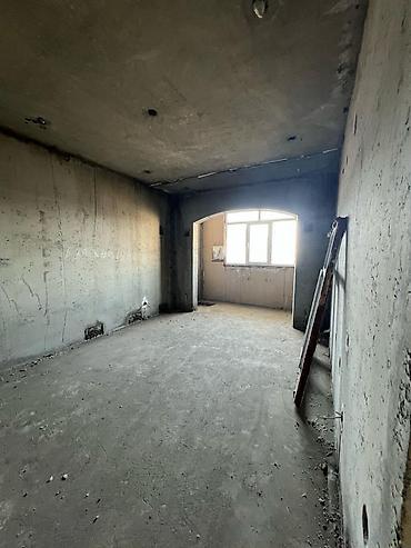 Продажа квартир: 6 комнат и более, 200 м², ул. Ажыбек Баатыр 9 этаж at lalafo.kg — 18 Продажа квартир: 6 комнат и более, 200 м², ул. Ажыбек Баатыр 9 этаж — 18