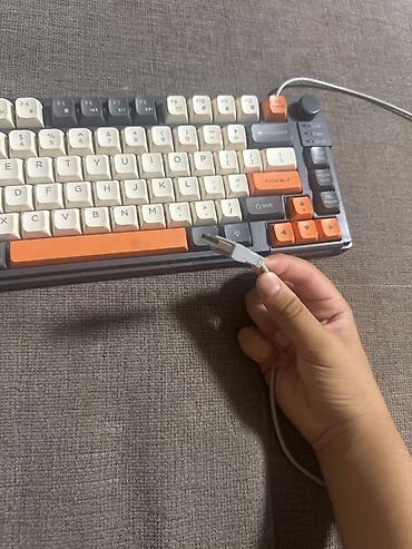 logitech superlight 2: Клавиатура, Механическая, Проводное подключение, Размер: 75% — 4