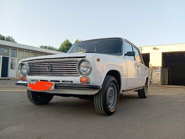 07 satışı: VAZ (LADA) 2103 : | 1982 il | 385000 km Sedan