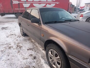 Mazda: Mazda 626: 1989 г., 2.2 л, Механика, Бензин