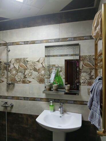 Köhnə tikili: Bakı, 8-ci mikrorayon, 2 otaqlı, Köhnə tikili, m. Azadlıq Prospekti, 53 kv. m — 5