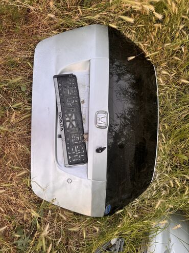 богажник на пассат: Багажниктин капкагы Honda, 2003 г., Колдонулган, Оригинал
