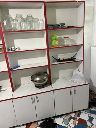 мебель кухонный уголок: Кухонный модуль со стеллажами и тумбами Описание: - Напольный шкаф со