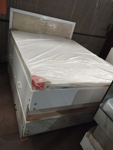 Двуспальные кровати: Двуспальная кровать, Новый, С матрасом, длина - 205 см — 3