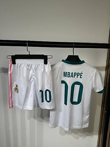 форма роналду: Детская футбольная форма Real Madrid: футболка и шорты. Комплект — 2